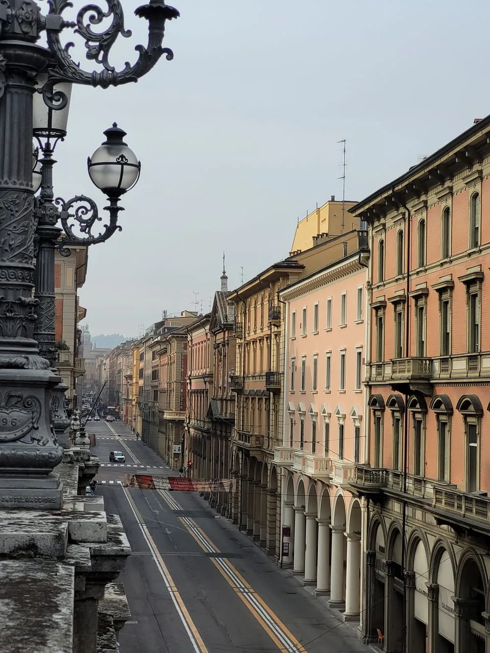 Via dell'Indipendenza a Bologna